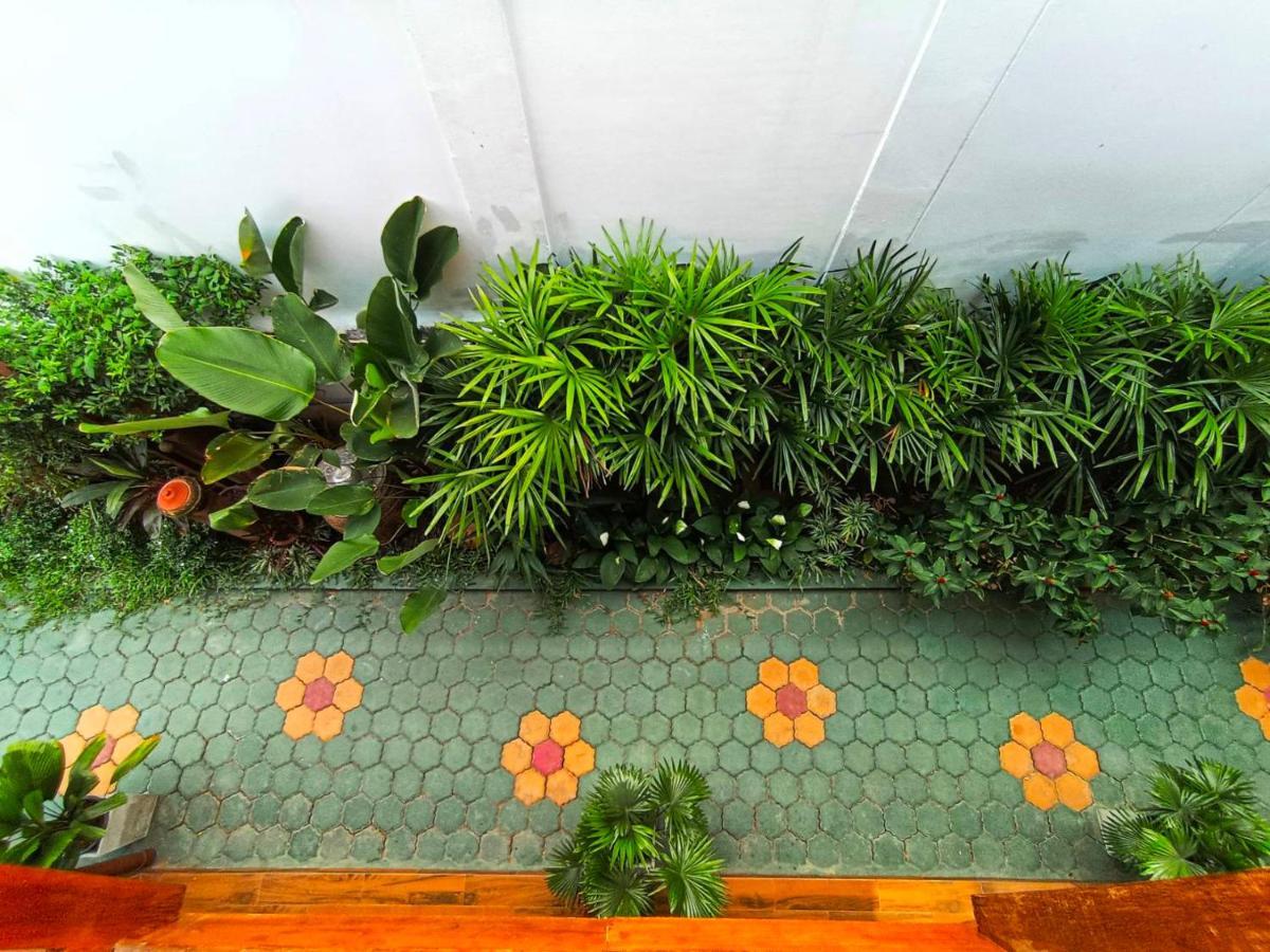 Aphilapa Residence Chiang Mai Extérieur photo