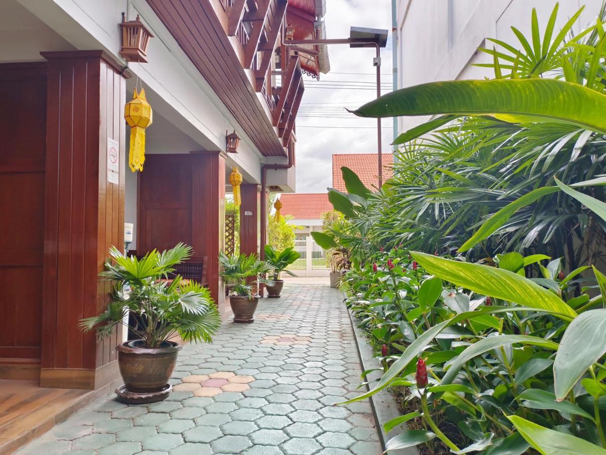 Aphilapa Residence Chiang Mai Extérieur photo