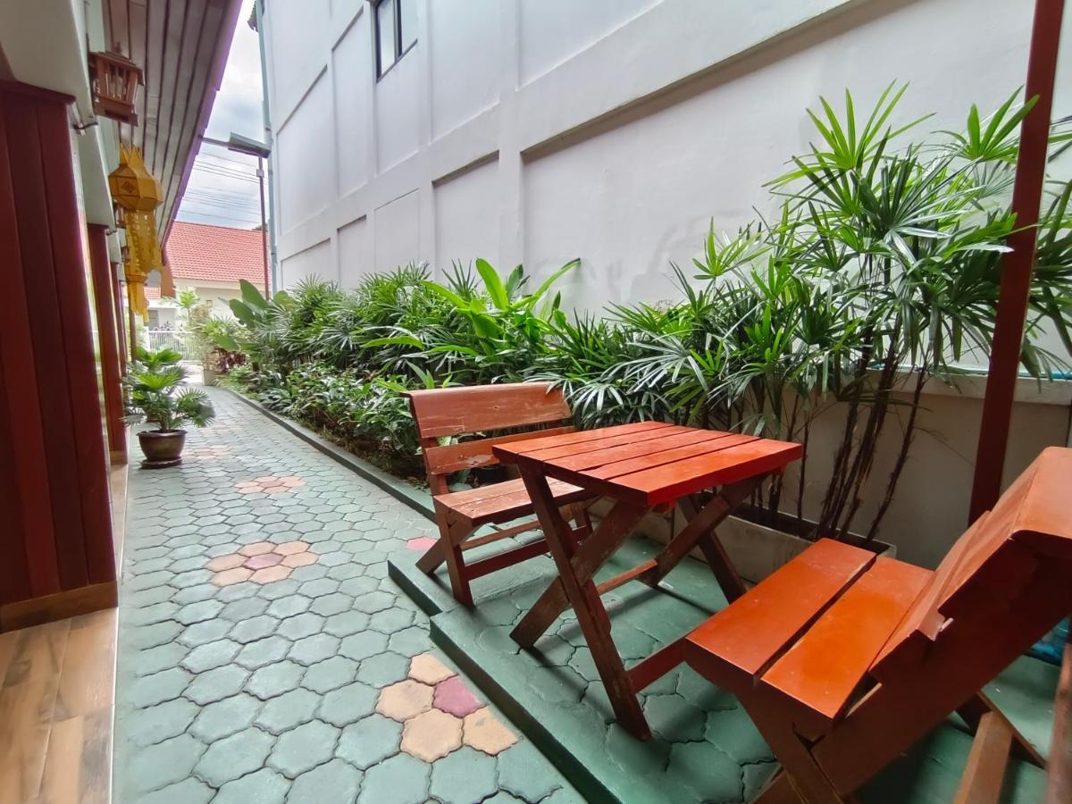 Aphilapa Residence Chiang Mai Extérieur photo