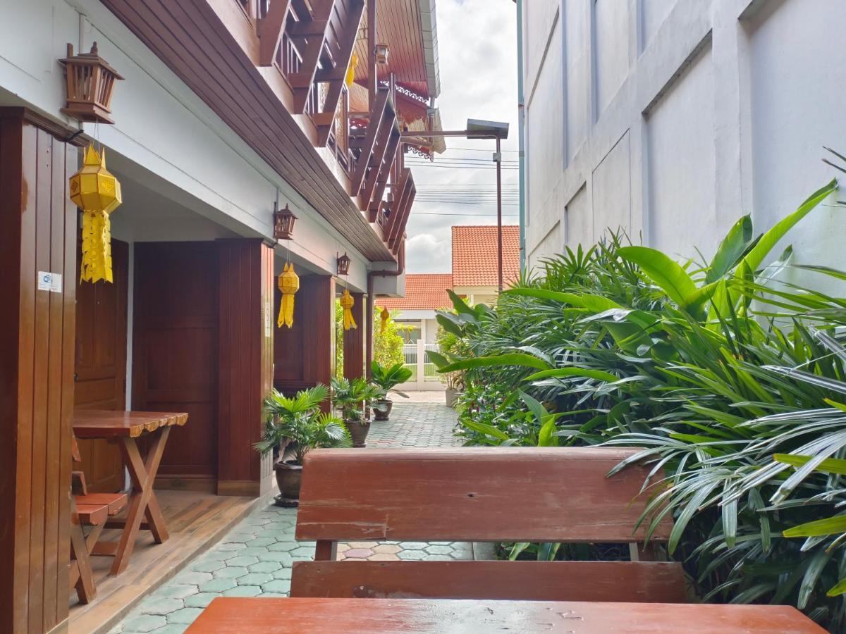 Aphilapa Residence Chiang Mai Extérieur photo