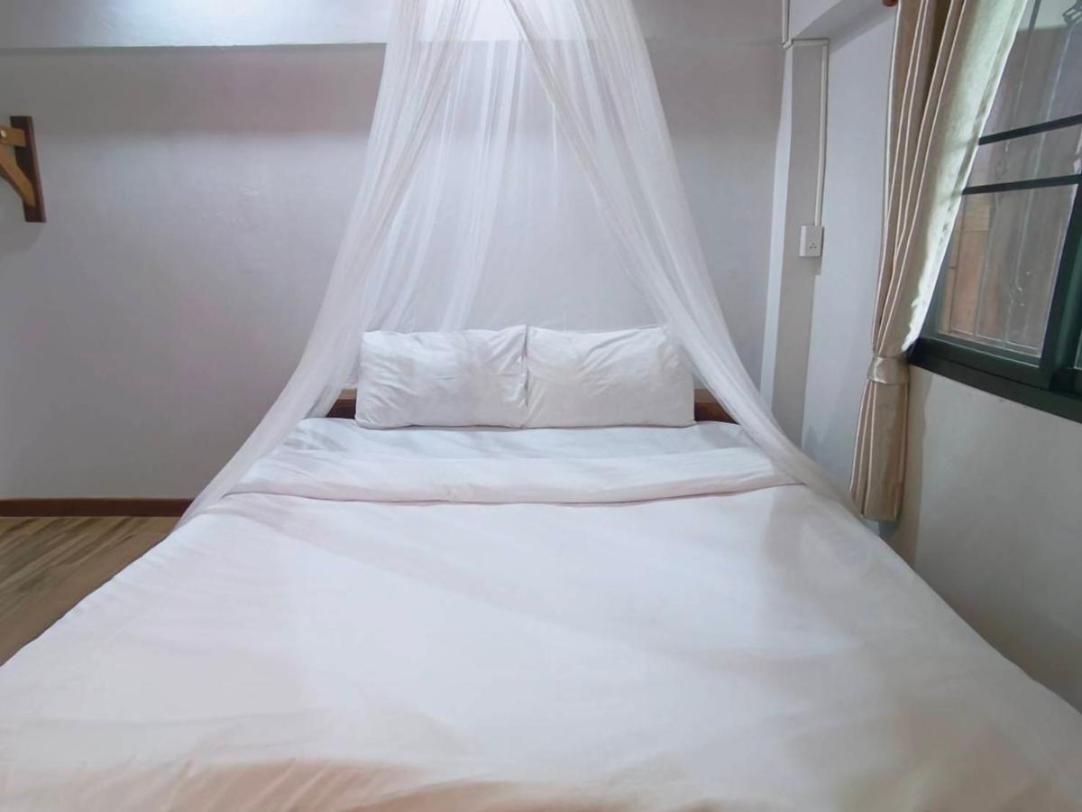 Aphilapa Residence Chiang Mai Extérieur photo